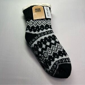 Muk Luks Cabin Socks with non slip grip bottoms black and white print